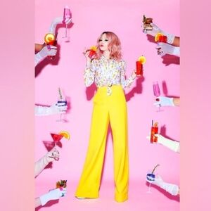 ALICE + OLIVIA Dylan High Waisted Wide Leg Pants Yellow 6